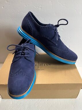 COLE HAAN 2012 Lunargrand Wing Tip Oxfords/Navy suede/Topaz 10.5M